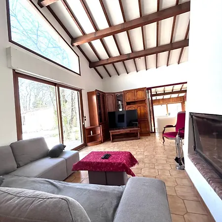 Maison D'architecte Piscine Wifi 10 Personnes Holiday home