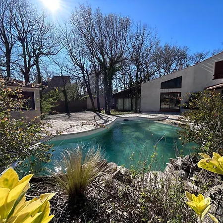 Holiday home Maison D'architecte Piscine Wifi 10 Personnes *