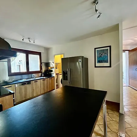 Maison D'architecte Piscine Wifi 10 Personnes Дом отдыха *