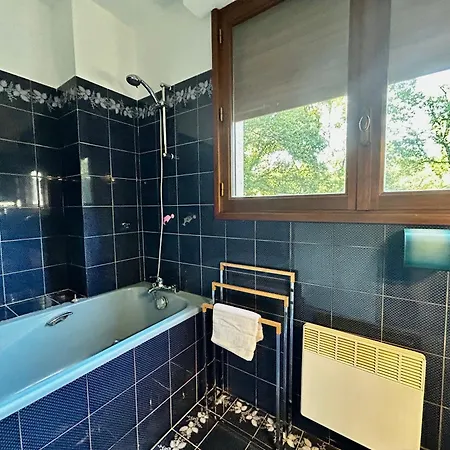 Maison D'architecte Piscine Wifi 10 Personnes Рошфор-дю-Гар