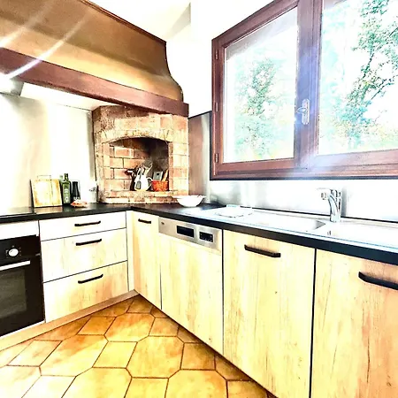 Holiday home Maison D'architecte Piscine Wifi 10 Personnes *