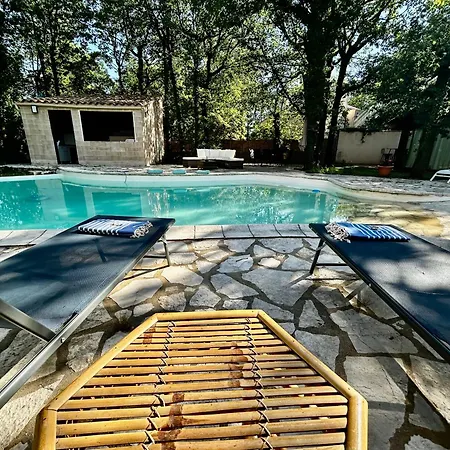 Holiday home Maison D'architecte Piscine Wifi 10 Personnes *